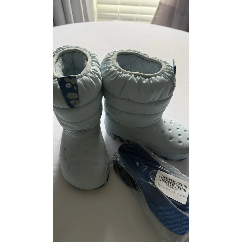 Crocs Lil Girl Snow Boots GUC no Orig. Insoles Comes With New Ones .LT Blue Sz11
